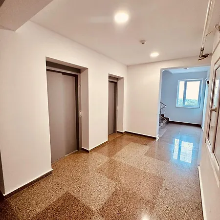 Avangarde Appartement *