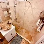 アパート Avangarde