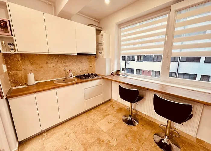 Avangarde ブカレスト