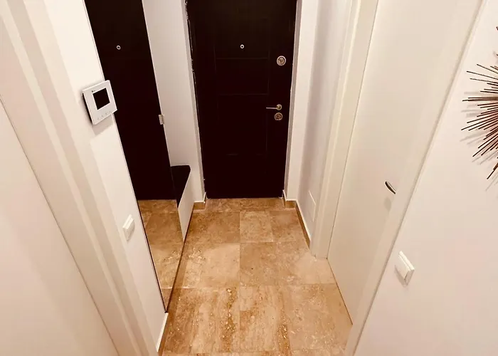 Avangarde * 부쿠레슈티